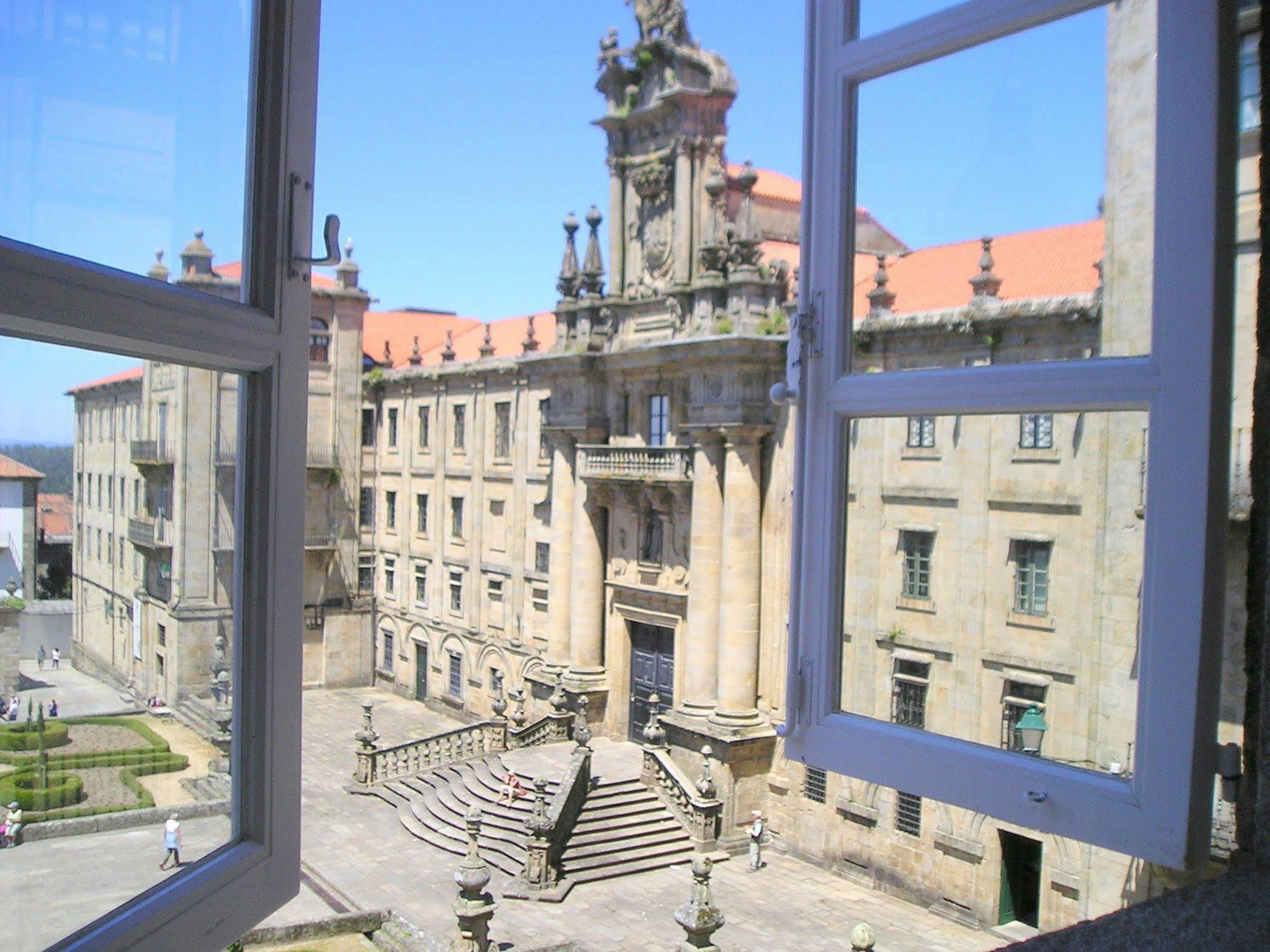 Apartamentos Casa De La Inmaculada Santiago de Compostela Luaran gambar